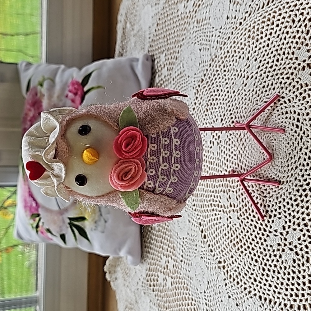 Valentine's Bird with Metal Feer